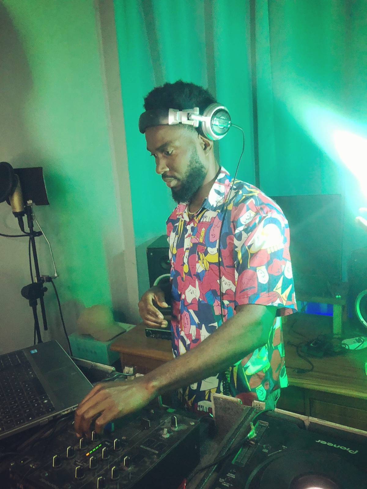 Serviço DJ Cláudio Beatz